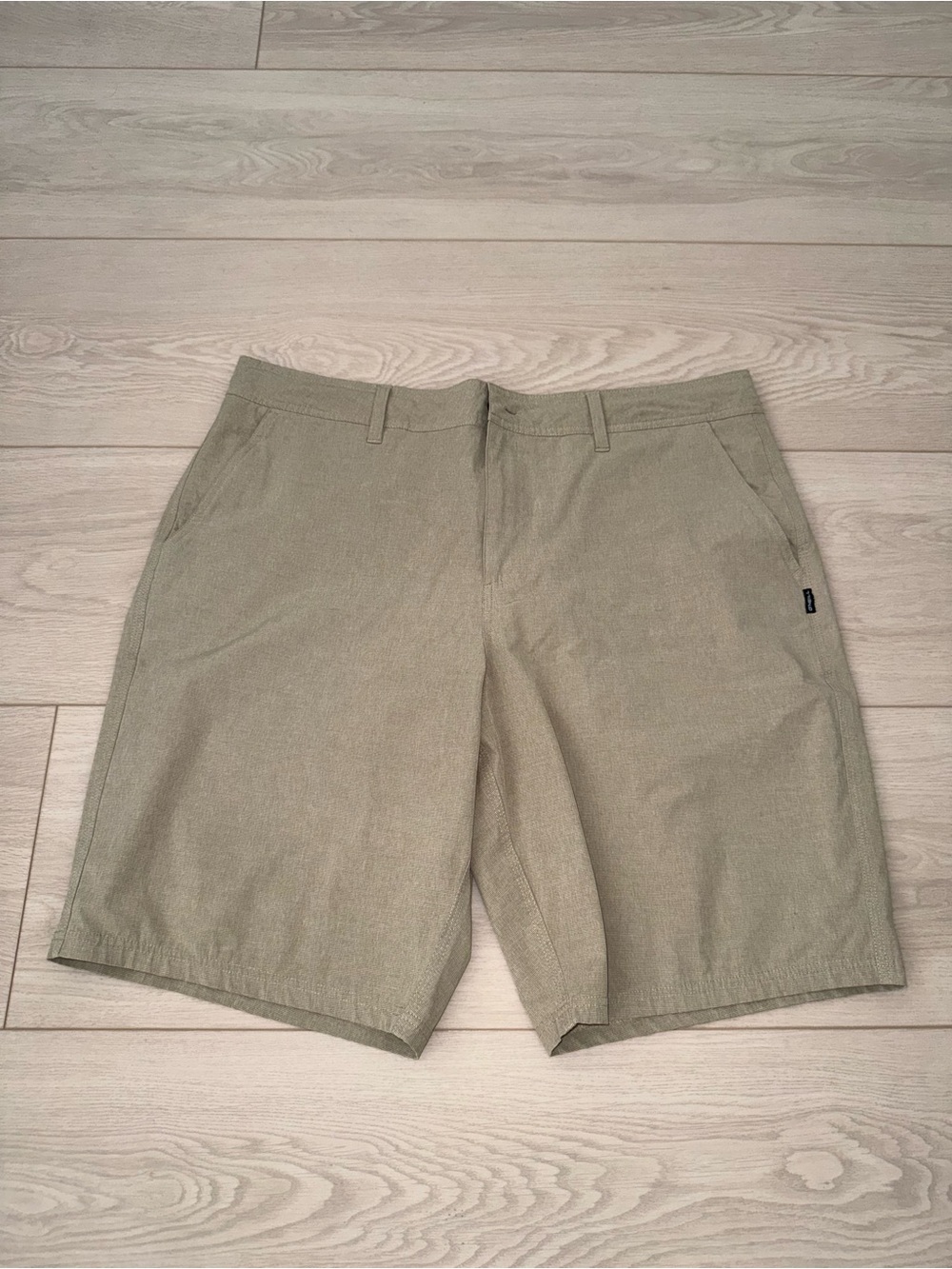 O'Neill Men's Tan Flat Front Shorts